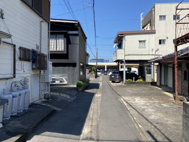 南側道路　東方向