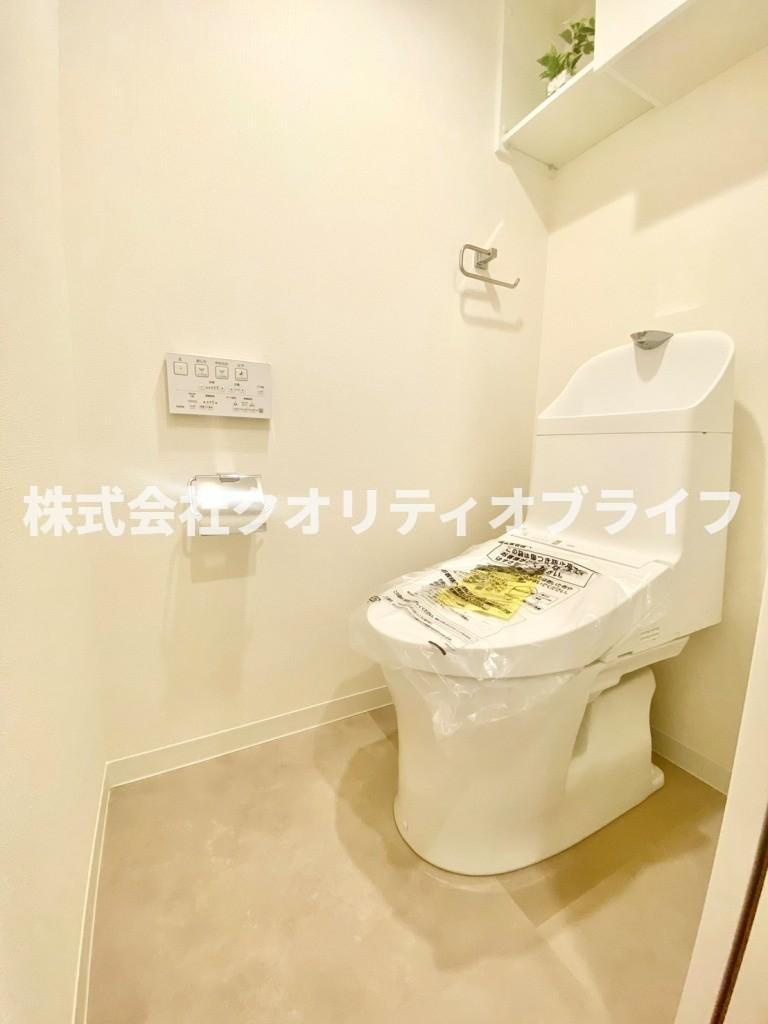 高機能トイレに新規交換済み