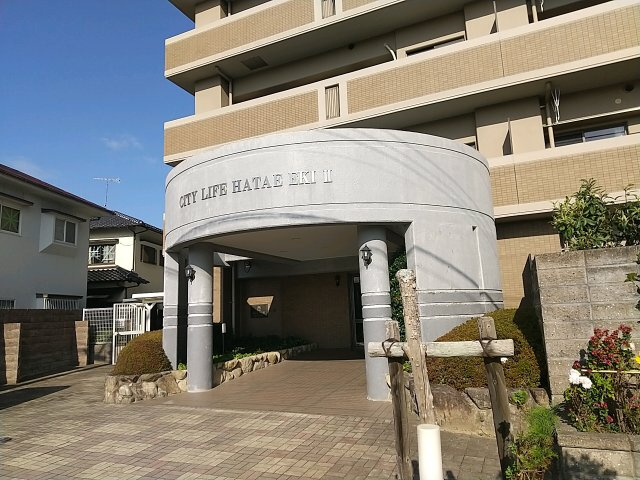 【エントランスアプローチ】オートロック、管理人在中です♪
