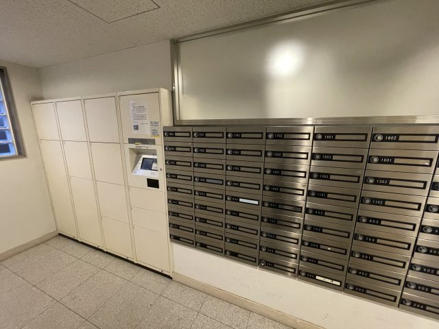 宅配ボックス完備◎不在時でも安心です◎