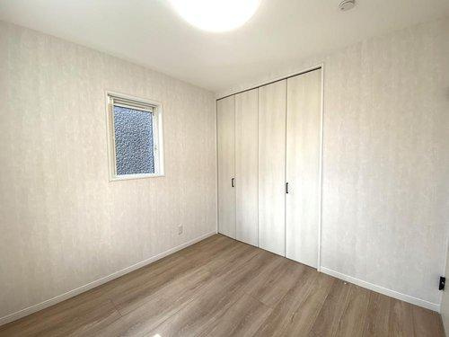 【下伊敷3丁目　モデルハウス分譲の洋室】