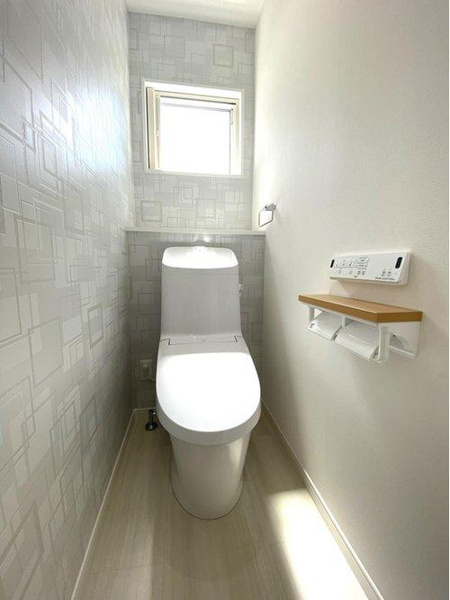 【下伊敷3丁目　モデルハウス分譲のトイレ】