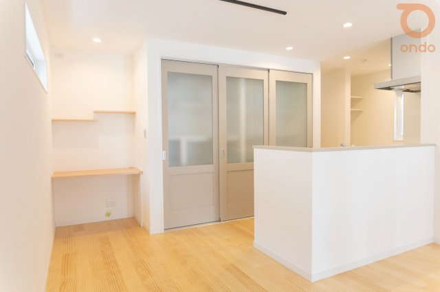 外観：327002257746