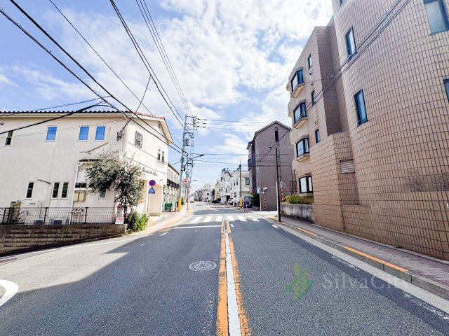 明るく開放的な高台立地。すっきりとした街並みで日々、快適にお住まいいただけます。