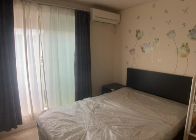 洋室のメリットは重い家具が置きやすく、身の回りが整理しやすいことです。　床がフローリングのため畳とは異なり凹みにくいです。　クローゼットなど収納が豊富で、普段使わない旅行カバンや服の整頓も簡単にです。