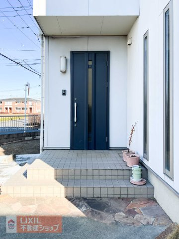 住まう人と訪れる人を優しく迎える空間☆