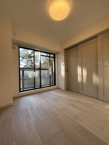 洋室約5帖のお部屋です