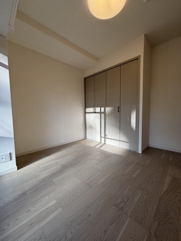洋室約5.1帖のお部屋です