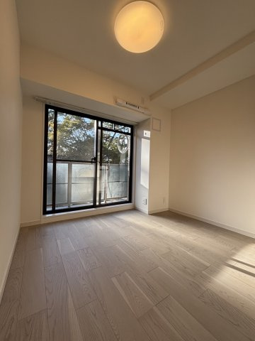 洋室約5.1帖のお部屋です