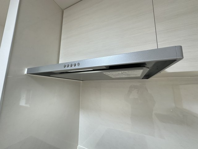 最新のレンジフードです。お掃除やお手入れも楽な構造になっています。
