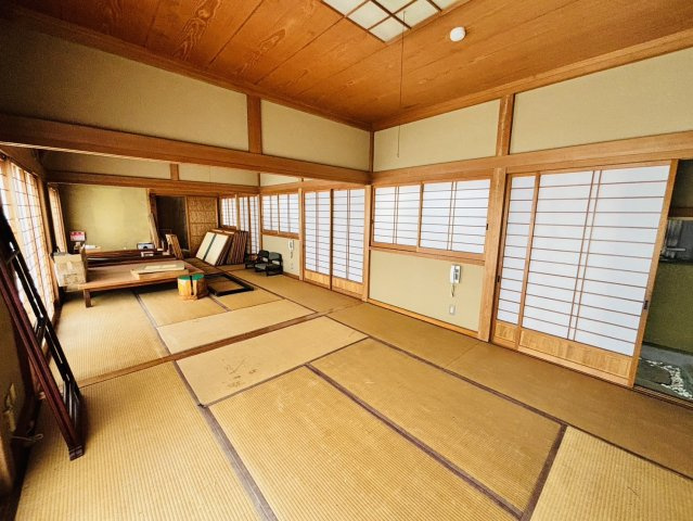 客間です