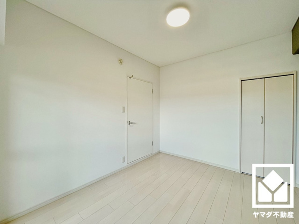 【サンレスポアールの寝室】