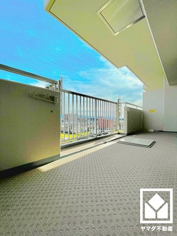 【サンレスポアールのバルコニー】