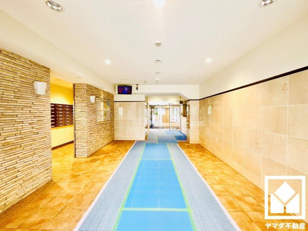 【サンレスポアールのロビー】