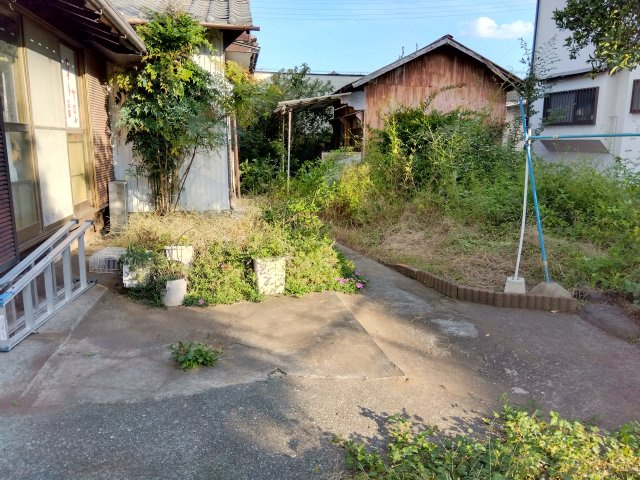 敷地が約70坪と広々としています。自由な間取りでお家が建てられます。。