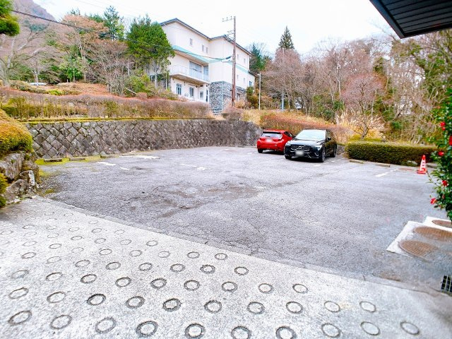 敷地内駐車場は無料です！