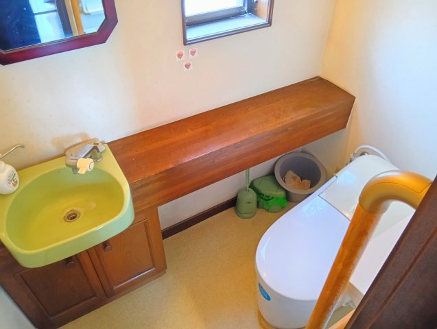 トイレが各階にあります。忙しい朝や、ファミリー世帯は助かりますね。