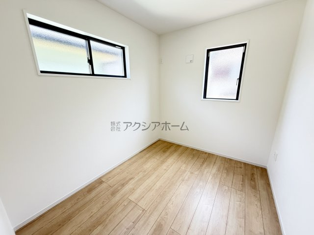 洋室　3.7帖