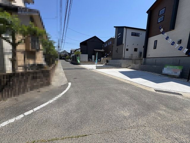 現地写真。前面道路です。