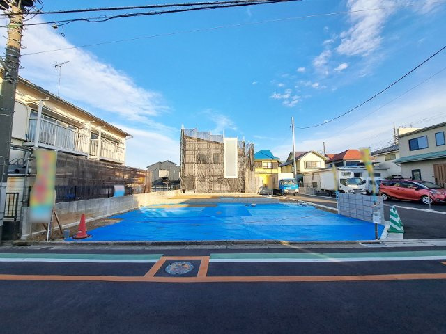 生活施設が身近に揃い、暮らしに便利な環境のように感じられます。