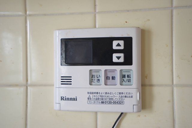 給湯器リモコン（キッチン）