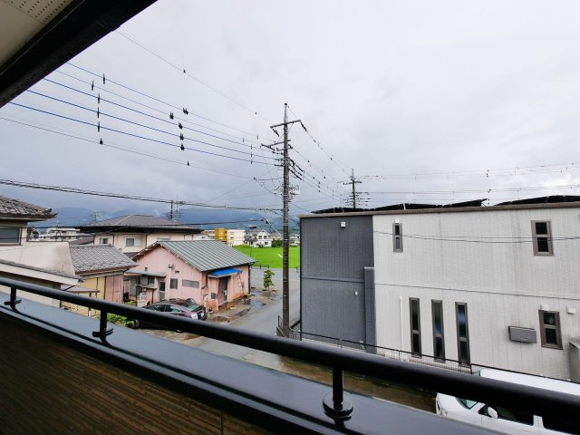 バルコニーからの眺望　天気の良い日に写真は撮りなおします