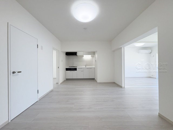 馬事公苑南サンハイツの居間