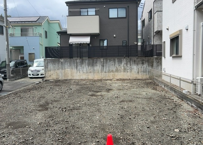 土地探しをしていると都市計画区域という言葉を目にすると思います。法律によって、都道府県知事や国土交通大臣が指定するエリアのことを指しており、都市計画区域は市街化区域と市街化調整区域に分けられています。