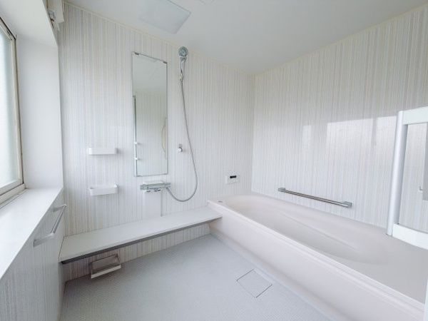 【 中古戸建 渋川市半田の浴室】