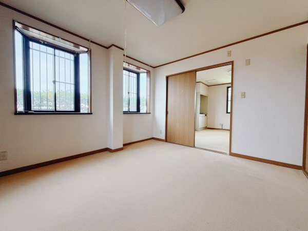 【 中古戸建 渋川市半田の洋室】