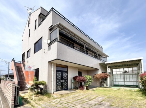 【 中古戸建 渋川市半田の外観】
