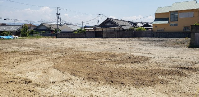 外観：327002365680