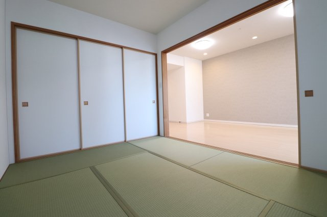 【和室】和の落ち着きはそのままに、現代のライフスタイルに合うデザインの和室！
