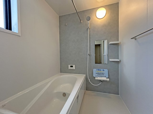 一日の疲れを癒やすバスルーム、暖房換気乾燥機設置