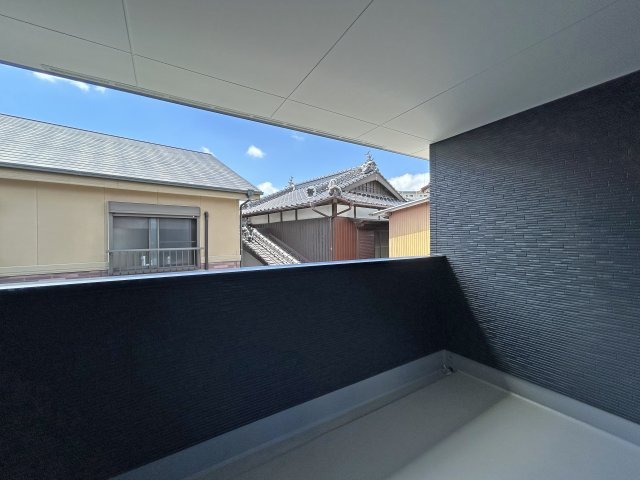 用途多様なバルコニーです。