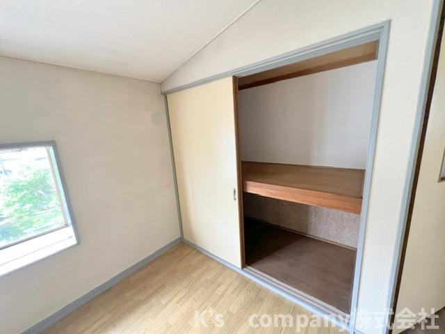 奥行きのある押入れ収納☆来客用の布団なども保管できます◇