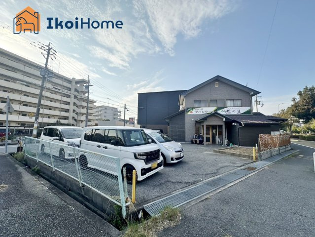 ●年中無休：当日予約可●三方角地ですので、陽当りもよく開放感がございます。