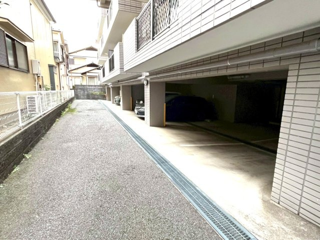 広々駐車場です。