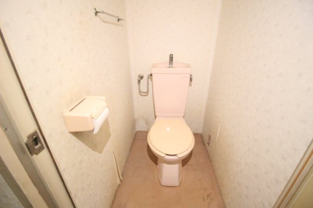 洗濯機置き場、洗面化粧台、トイレ、キッチン、お風呂等、水周りのリフォームのご相談承ります。