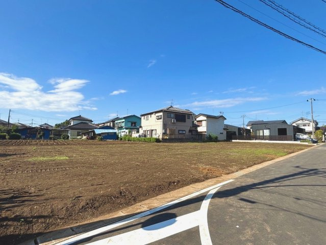 平坦な土地は外構費用も抑えられ、自由設計に適しております。