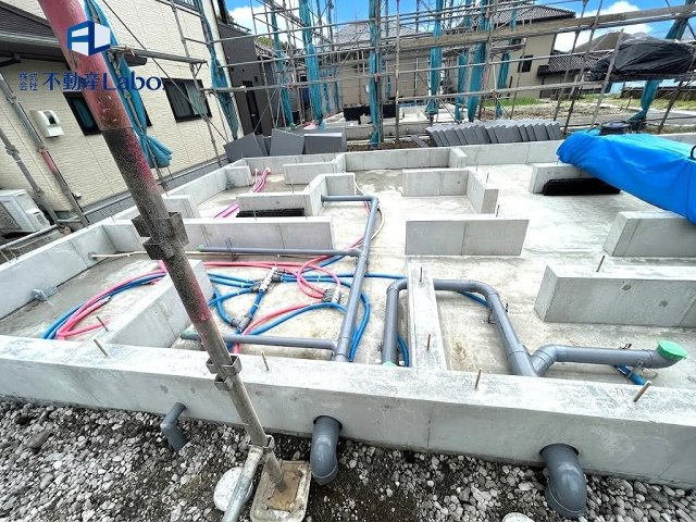 現在基礎工事のため現地の広さをご確認いただけます♪　新生活をイメージしながらご見学ください♪