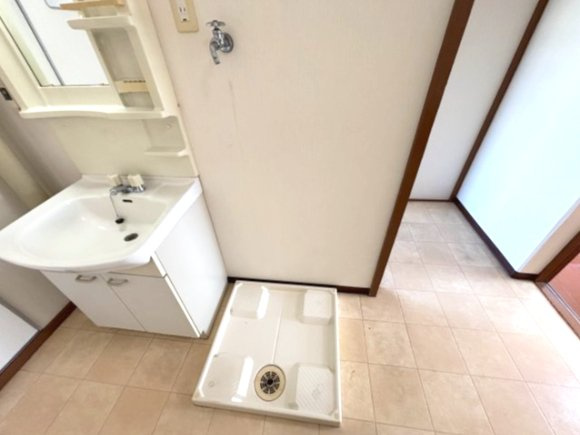 防水パン付き洗濯機置き場です。