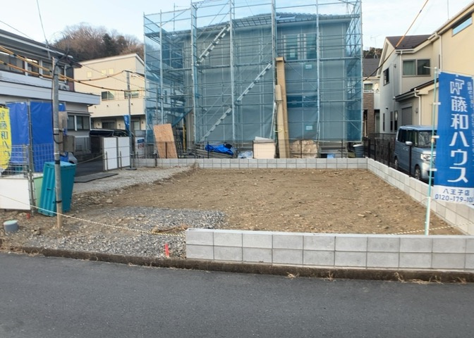 物件の詳細については、現地を見てわかること以外に、役所や法務局などで調べないとわからないことがあります。そのため、現地に行く場合は、もしこの物件を買ったらどのような生活ができるかをイメージしましょう。