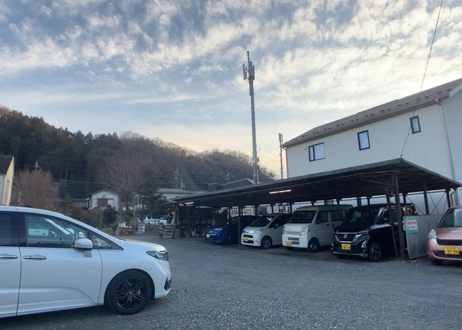 眺望を気にして物件を探す場合、前面に建物が建っていないか現地で確認しましょう！前面に建物があると景色はもちろん、日当たりや風通しにも影響が出てきます。住んだ時のことを想像しながら現地見学をしましょう。