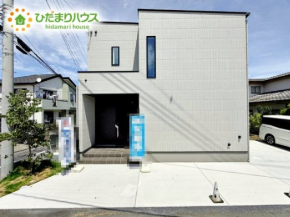 青空にパッと映える佇まいは、帰るたびに嬉しい気持ちになれる、日々の暮らしに豊かさをプラスします♪