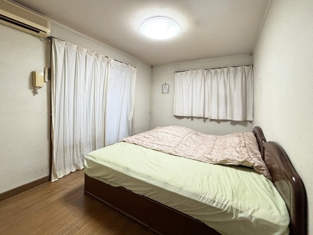 2階6帖洋室