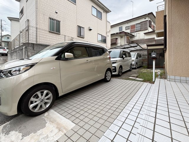 3台駐車可能です。（車種による）