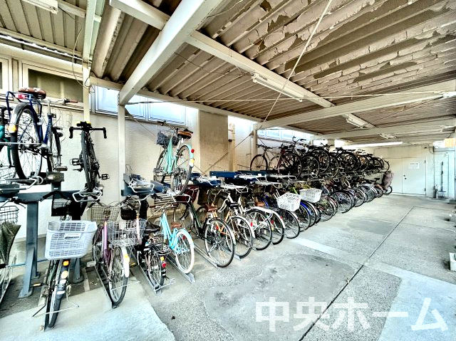 【自転車置き場】最新の空き状況や費用などの詳細は担当スタッフまでお問い合わせください。