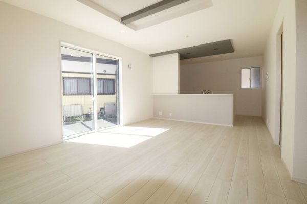 【郡山市安積北井2丁目 1号棟 安積第1小学校、安積中学区の居間】