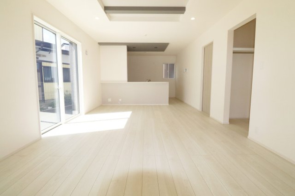 【郡山市安積北井2丁目 1号棟 安積第1小学校、安積中学区の居間】